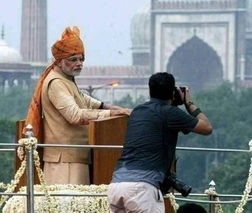 Modi Ji Looking At Cameraman Meme Template